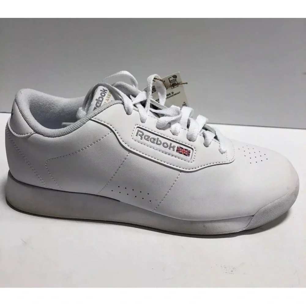 Reebok Women’s Princess, White Lace-Up Sneakers, Size 7 Wide.